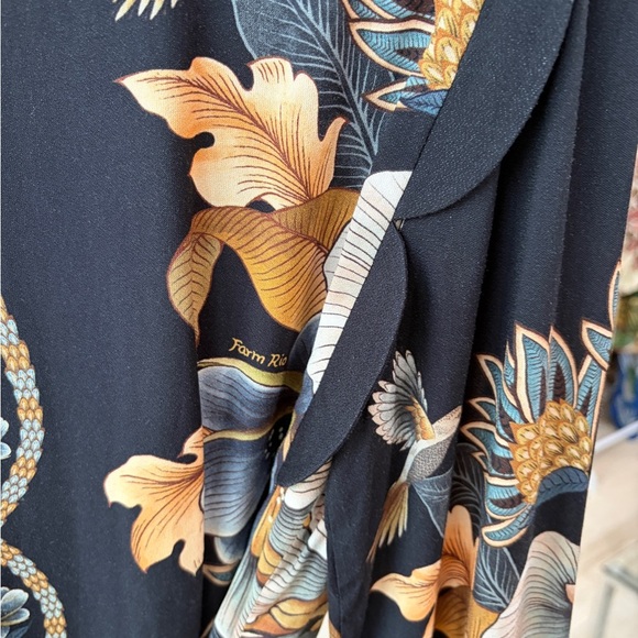 Farm Rio: Mixed Snake Garden Wrap Wavy
Mini Dress - Picture 6 of 11